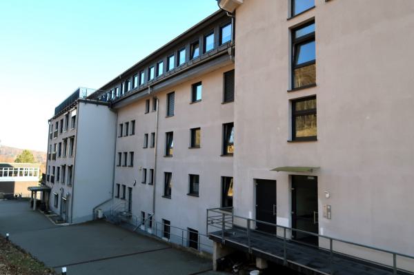 Gebäude